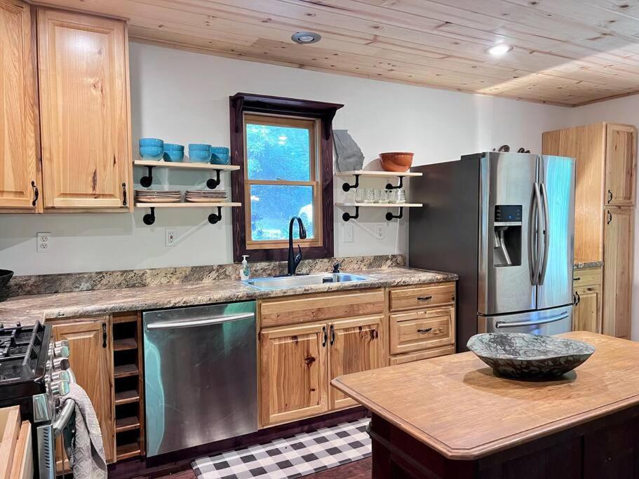 Close To Lake Blue Ridge, Hot Tub, Swing Beds Morganton 外观 照片